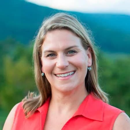 Erin Hall, Nest Realty