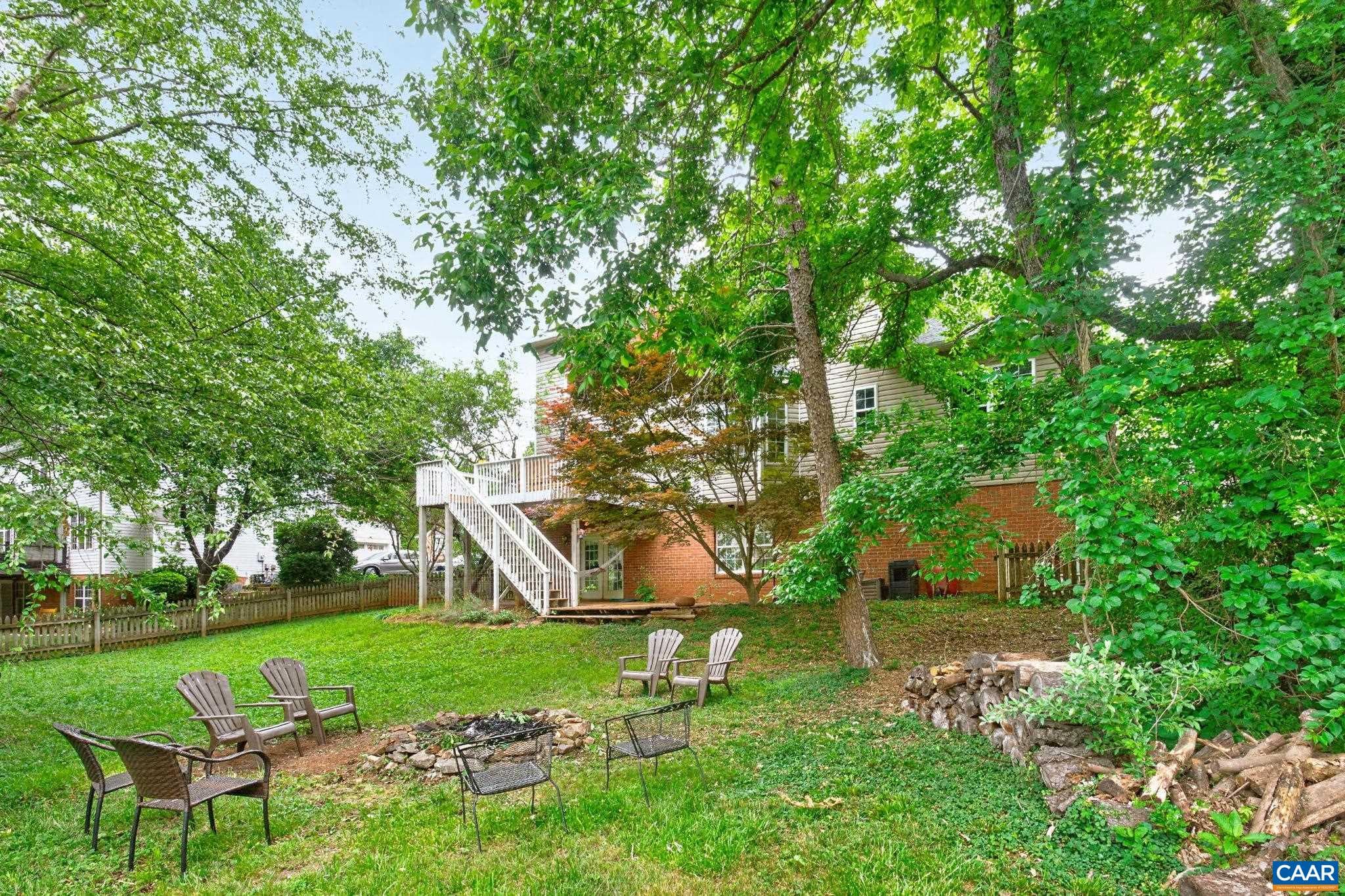1086 Olympia Dr — photo 4